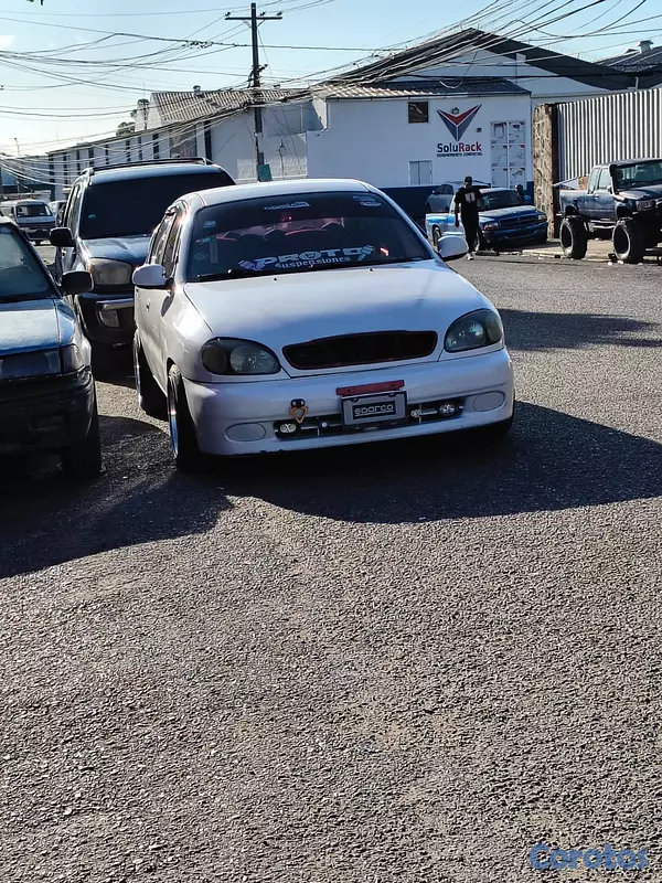 carros - daewoo lanos 1999  7
