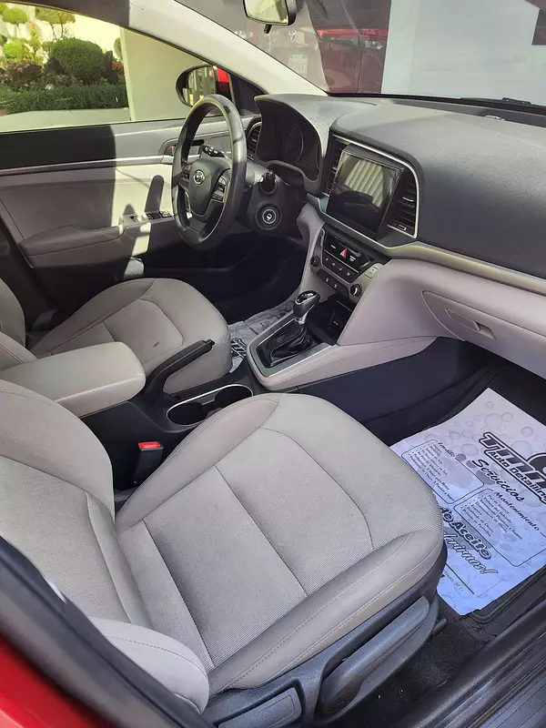 carros - hiunday elantra 2017 4