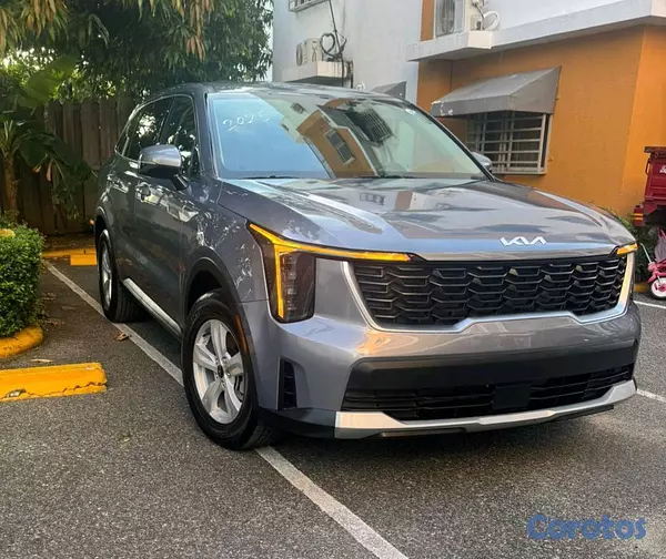 jeepetas y camionetas - KIA SORENTO LX 2025 3 FILAS DE 7 PASAJEROS COMO NUEVO 11MIL KM CAMARA NAVEG 3