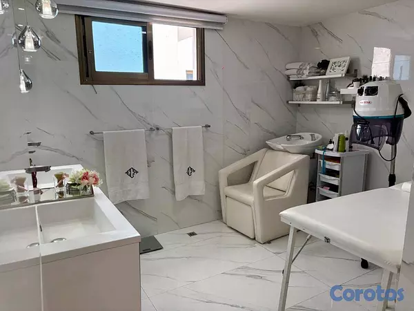 apartamentos - Descubre este espectácular apartamento en Naco en  3