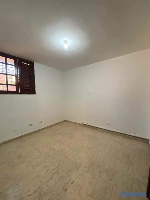 casas - Casa de 5 Habitaciones en la Castellana, DN. 6