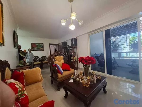 apartamentos - Vendo apartamento en Urb. Tropical. 8