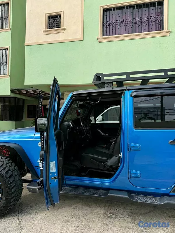 jeepetas y camionetas - jeep wrangler unlimited Sáhara 2016 8
