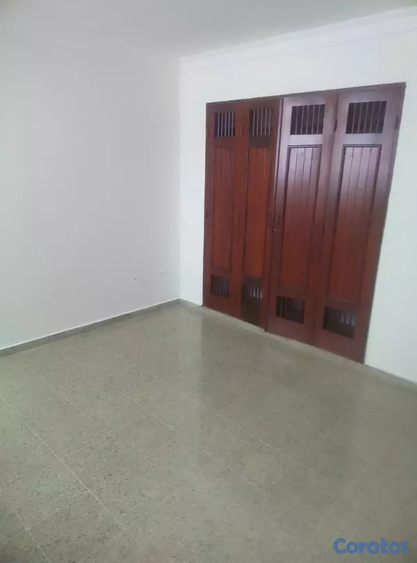 apartamentos - SE VENDE SIN INTERMEDIARIO UN APARTAMENTO CLÁSICO  11