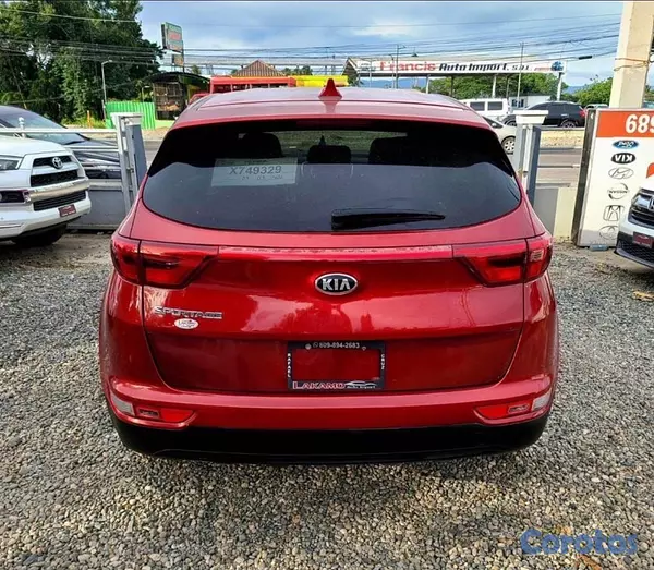 jeepetas y camionetas - Kia Sportage LX 2019 AWD - 65,000 Millas  5