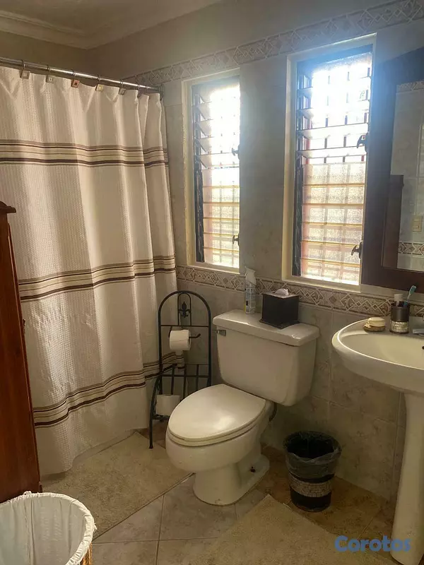casas - Vendo casa en Arroyo Hondo Viejo. 3