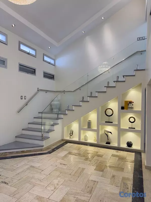 casas - vendo espectacular casa en la castellana 4 habitaciones con baño piscina jacuzzi 14