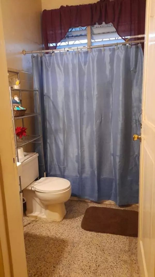 casas - Vendo casa en los Jardines del Sur  1