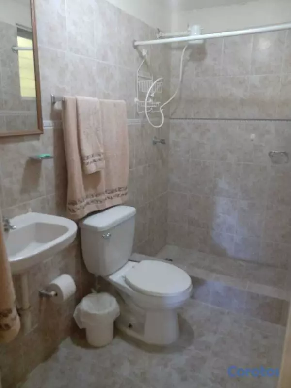 habitaciones y viviendas compartidas - Habitación Estudio Independiente Semi-amueblado 3