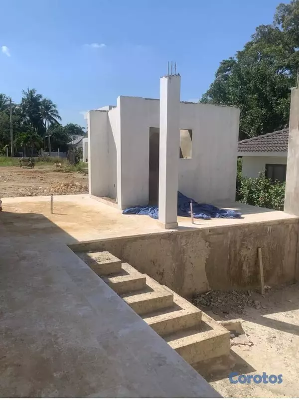 casas - En la segunda línea de playa,villa está casi lista con un apartamento extra  3