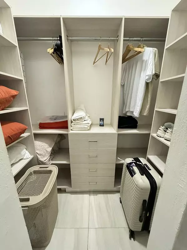 apartamentos - Apartamento en Venta Amueblado
EVARISTO MORALES
USD 190,000.00
 6