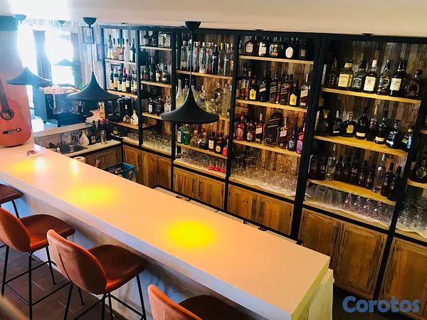 oficinas y locales comerciales - Restaurante totalmente equipado en Punta Cana, frente al restaurante la Nena 10