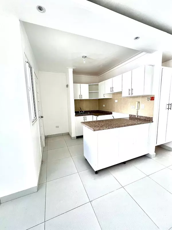 apartamentos - Apto en 4to nivel en la Aut. Duarte. Santiago 6