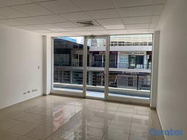 oficinas y locales comerciales - Alquiler de Local en Piantini 2do piso 8