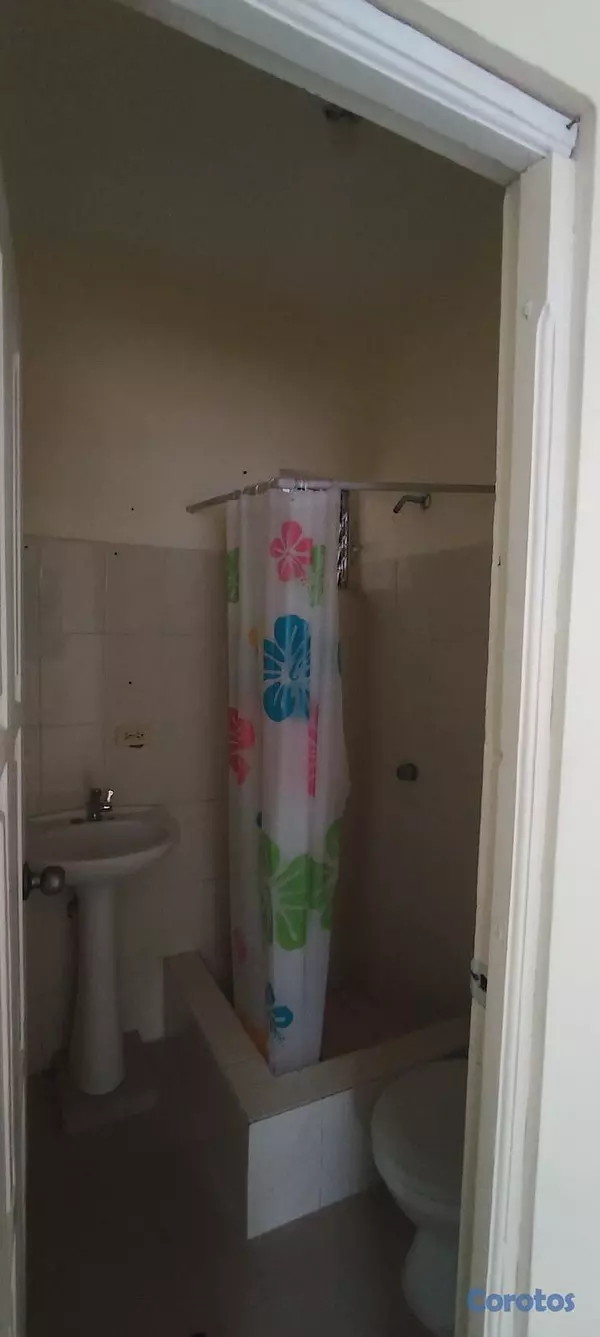 apartamentos - Se renta apt 1 Hab próximo Ave 27 Feb y Privada 3