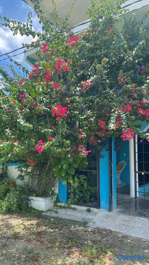 otros inmuebles - Propiedad de 3 niveles en Altos de Friusa Bavaro 4