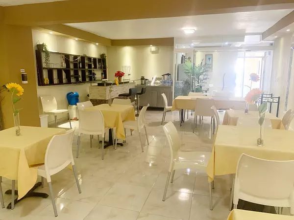 oficinas y locales comerciales - Local en Bella vista amoblado  4