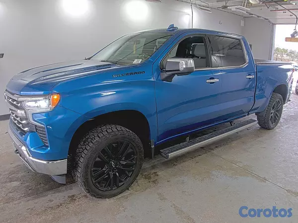 jeepetas y camionetas - Chevrolet Silverado 1500 LTZ Duramax 2022 12