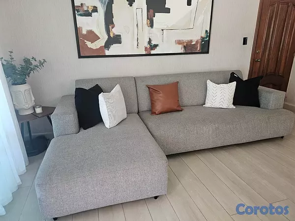 muebles y colchones - Moderno en Excelente Estado, de oportunidad.  2