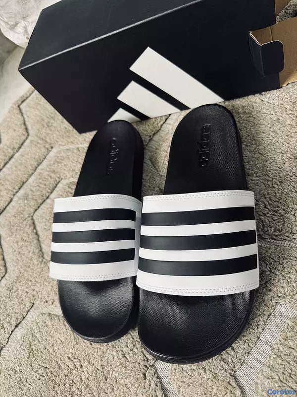 zapatos para hombre - chancletas Adidas Comfort size 42, 43 y 44.5, originales en Santiago.  3