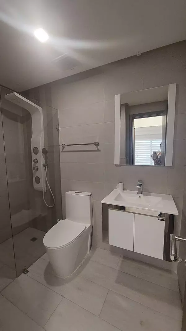 apartamentos - Se vende apartamento y se alquila amueblado apartamento en Torre de Bella Vista 7