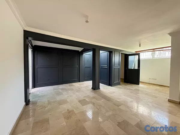 casas - casa de tres hab con baños y estudio . con jacuzzi en su jardín en  US 3,300 13