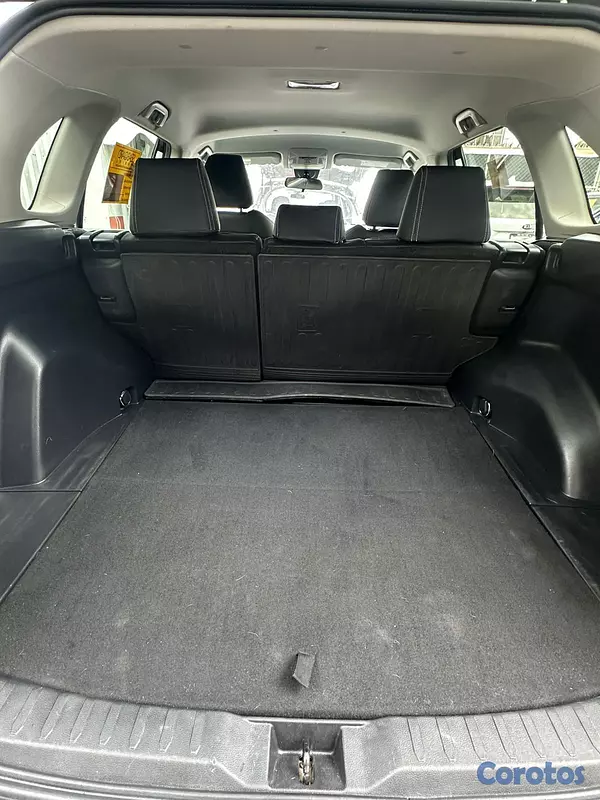 jeepetas y camionetas - Toyota Rav4 LE AWD 2020 7