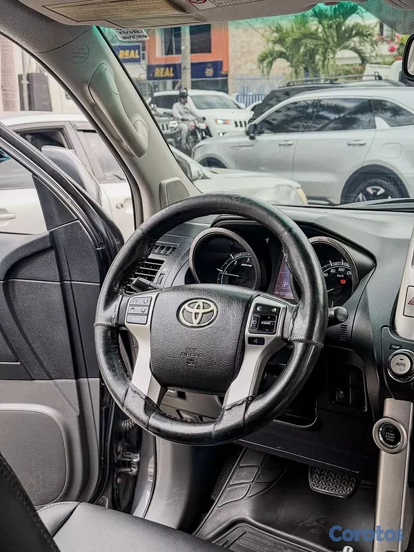 jeepetas y camionetas - 🚗 TOYOTA LAND CRUISER PRADO VXL 2011 4