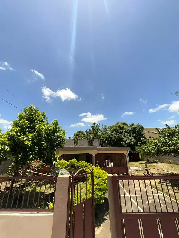 solares y terrenos - Terreno de Venta en Villa Olimpica  3