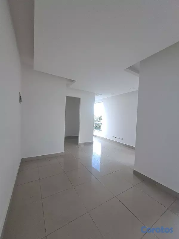oficinas y locales comerciales - Alquilo Local 3er  piso 33 mts en Ens. Julieta  6
