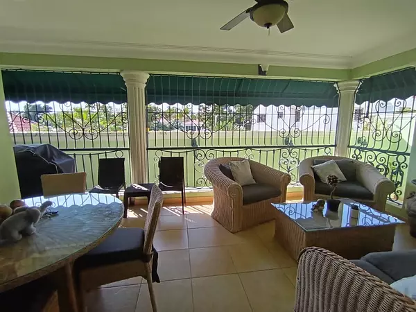 casas - Se vende de oportunidad Casa de dos niveles Cerros de Arroyo Hondo 
USD$425,000 2