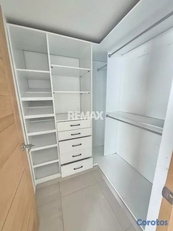 apartamentos - Apartamento en Alquiler en El Vergel 5