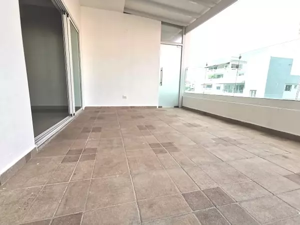 apartamentos - Apto con Terraza en venta o alquiler, Urbanización Fernández  7