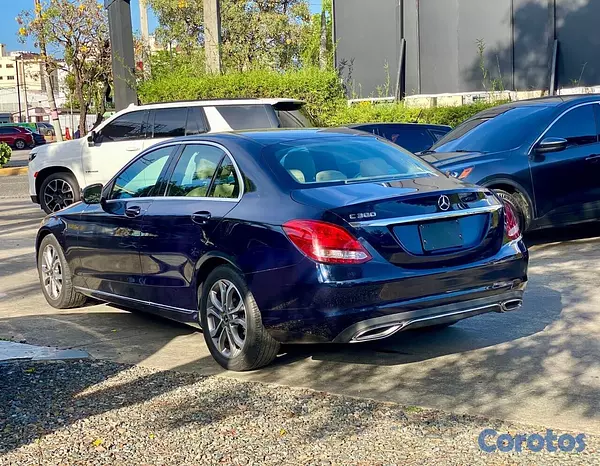 carros - Mercedes-Benz Clase C 300 2017 3
