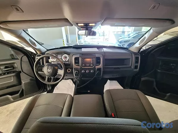jeepetas y camionetas - Dodge 1500 Ram ST,  2018 Black Express, 4x4 2