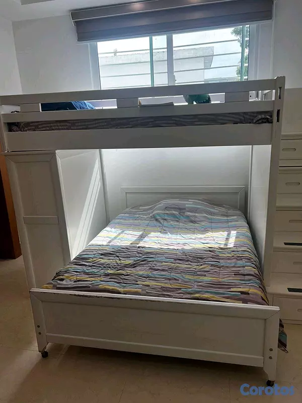 muebles y colchones - Venta de un bunk bed para tres personas 3