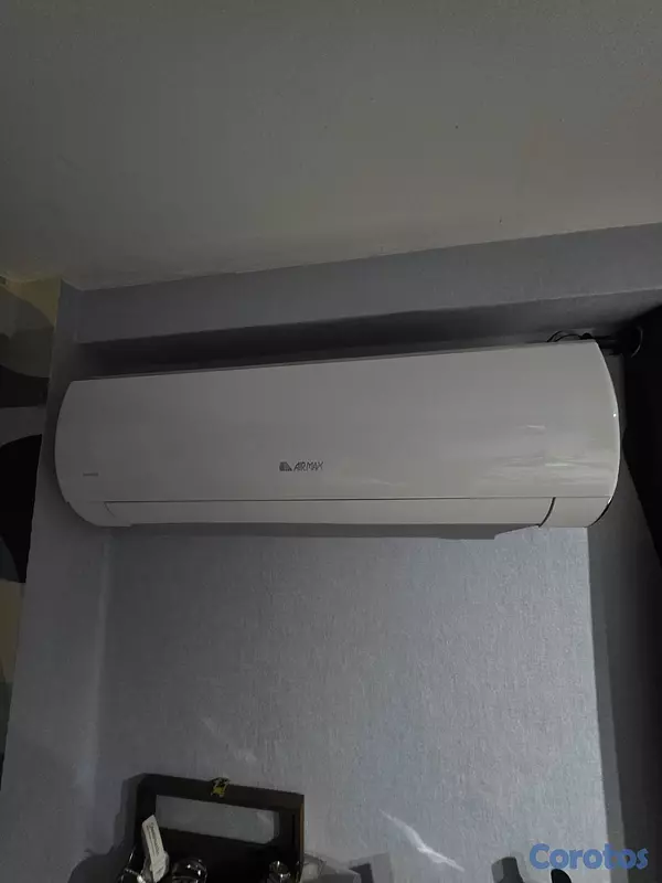 aires acondicionados y abanicos - Airmax 12,000 btu Impecable. Neg 4