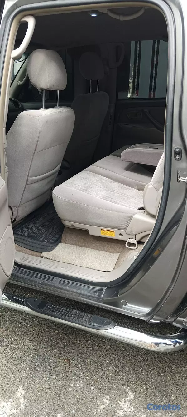 jeepetas y camionetas - TOYOTA TUNDRA AMERICANA AÑO 2006 CONTACTO WHATSAPP 15