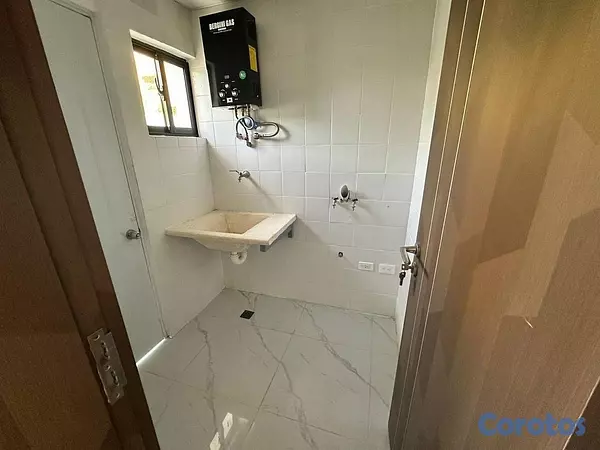 apartamentos - vendo avenida ecológica Prado oriental primer nivel dos habitaciones 2.5 baños  4