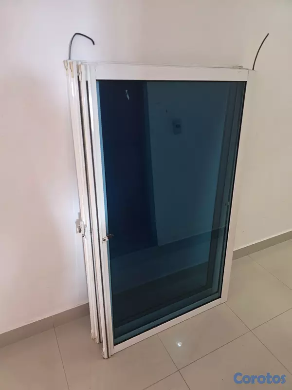 decoración y accesorios - SE VENDEN 4 PANELES DE CRISTALES
  3
