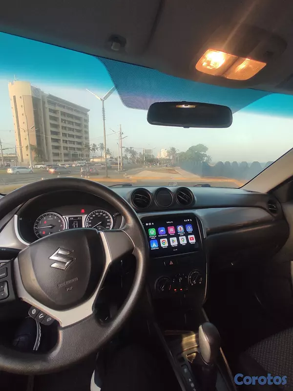 jeepetas y camionetas - Vendo suzuki Vitara 2017 clean car fax cero choque 6