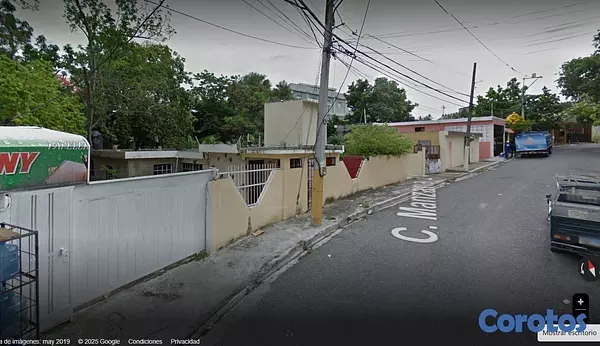 solares y terrenos - Terreno de 1,026.00 En Las Caobas  1