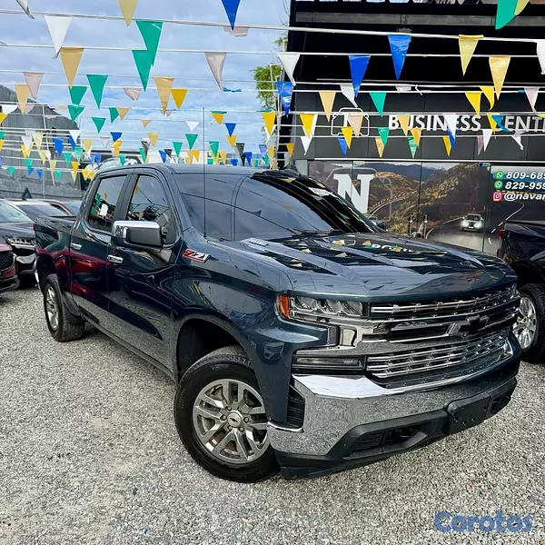 jeepetas y camionetas - CHEVROLET SILVERADO HIGH COUNTRY DURAMAX 1500 LT Z 1