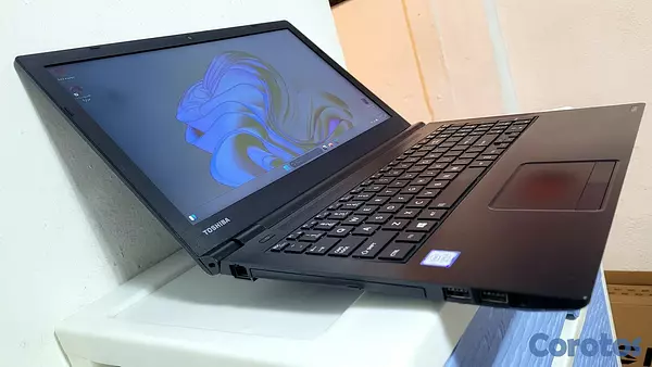 computadoras y laptops - Laptop Toshiba 17 Pulg Core i5 8va Gen Ram 16gb ddr4 Disco 512gb SSD Video 8gb 2