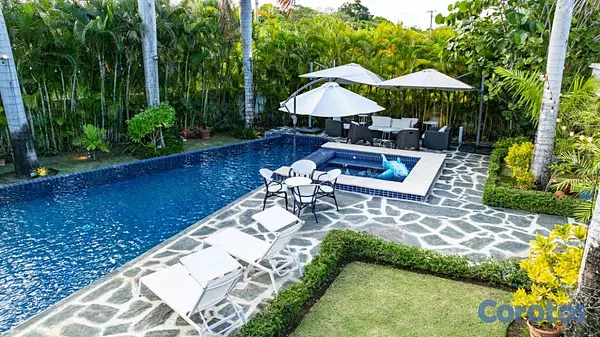 oficinas y locales comerciales - Vendo Villa en Punta Cana  6