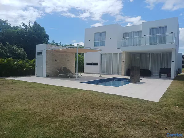 casas vacacionales y villas - Villa en Playa Nueva Romana de 4 habitaciones 4
