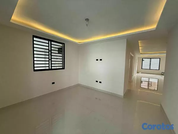 casas - Amplia Casa Familiar en alquiler  8