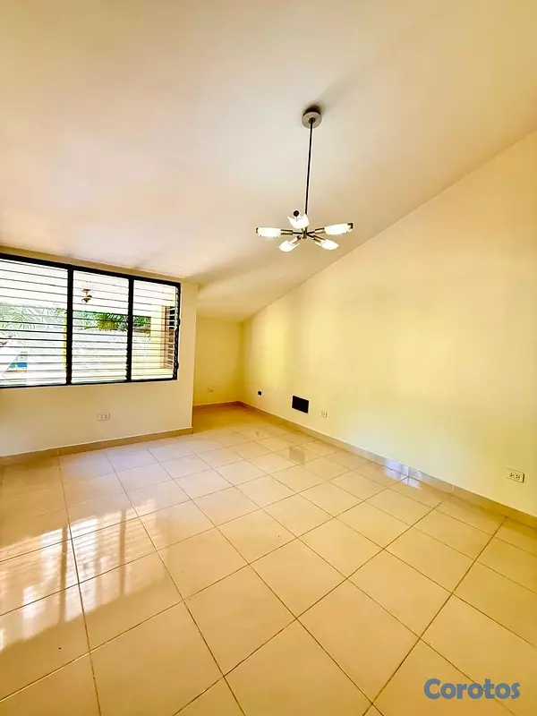 casas - Casa en Alquiler los Cacicazgos  4
