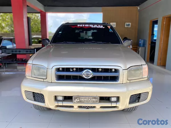 jeepetas y camionetas - Nissan Patfinder 2000  4