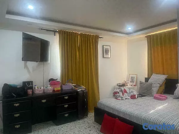 casas - SE VENDE  ESTA  CASA DE 2 NIVELES  5